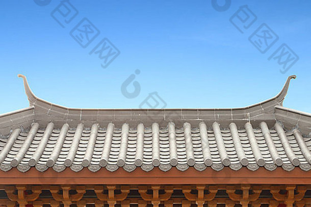 传统的中国人屋顶蓝色的天空