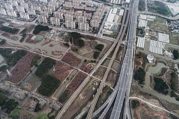 空中视图铁路高速公路天桥罗山路上海