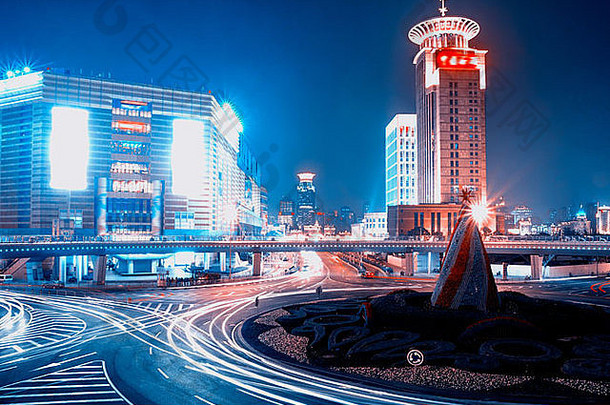 光小径街现代建筑背景上海中国