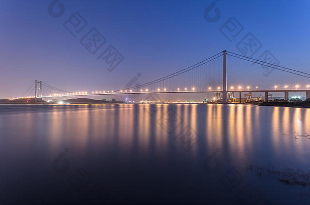 现代桥长江河日落