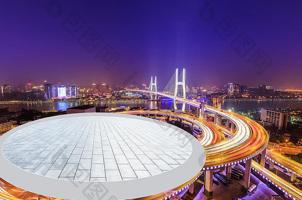 空广场平台桥建筑晚上上海中国