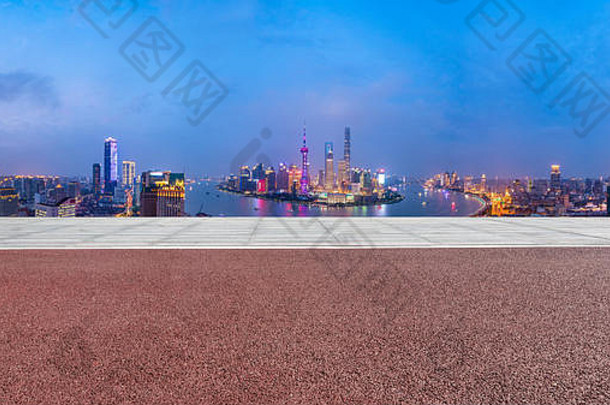上海天际线空中全景视图空地板上晚上中国