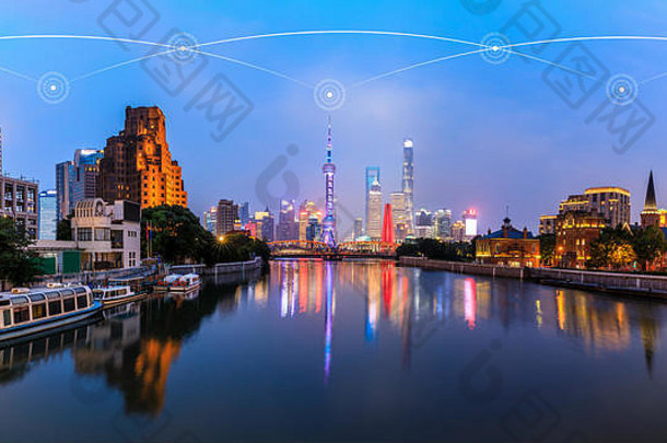现代城市无线网络连接概念上海