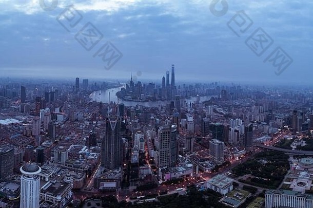 空中视图lujiazui上海城市黎明