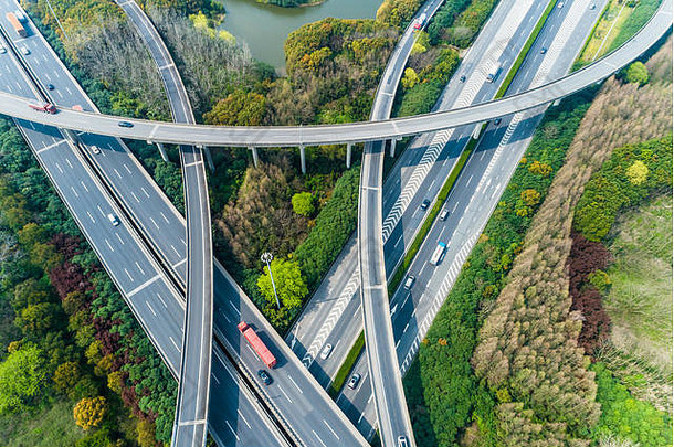 空中视图高速公路天桥上海