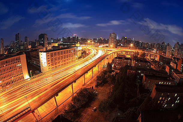 天桥晚上上海