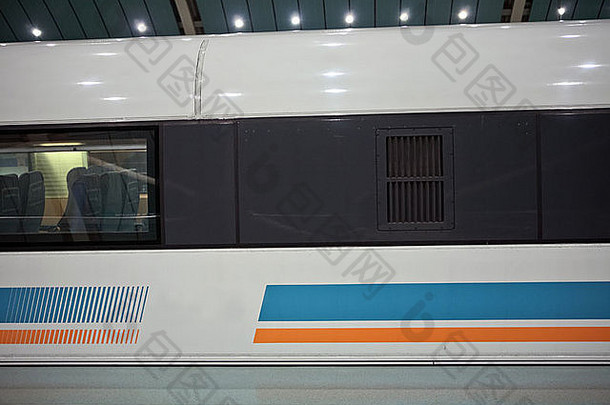 磁悬浮火车上海最快乘客火车服务