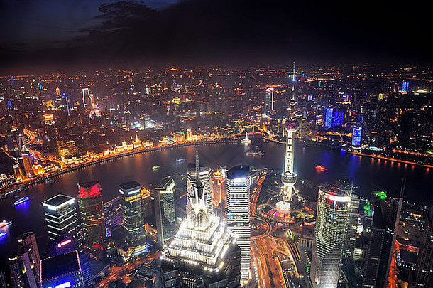 上海城市空中视图晚上灯城市体系结构
