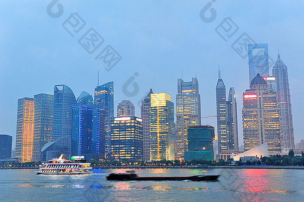 上海城市体系结构河黄昏