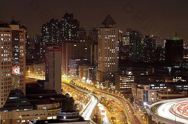 城市上海照亮晚上中国