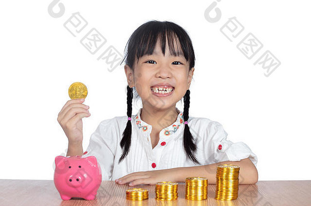 亚洲中国人女孩持有金比特币孤立的白色背景