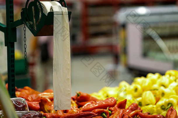可生物降解的塑料食物袋水果蔬菜过道大超市罗马尼亚