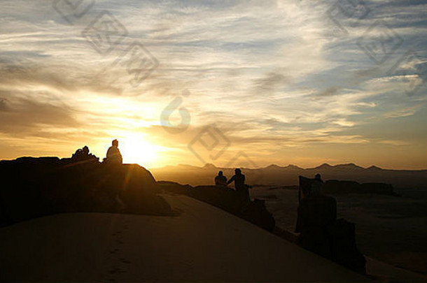 夫妇日落涂布萨米达特tassili阿哈加尔撒哈拉沙漠沙漠阿尔及利亚