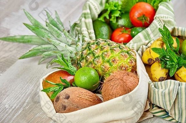 新鲜的蔬菜<strong>水果</strong>生态棉花袋表格厨房