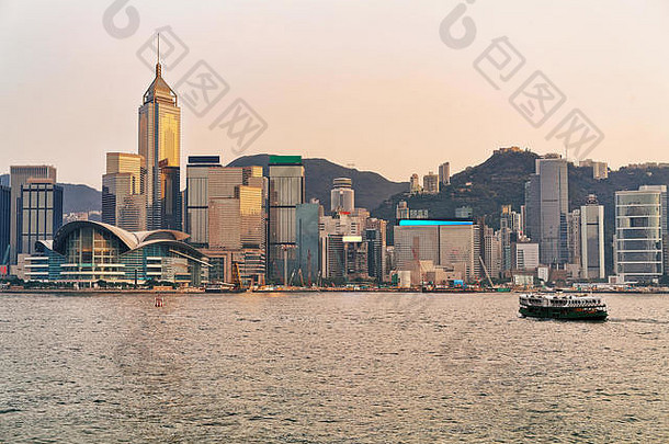 明星渡船维多利亚港日落视图九龙在香港香港岛