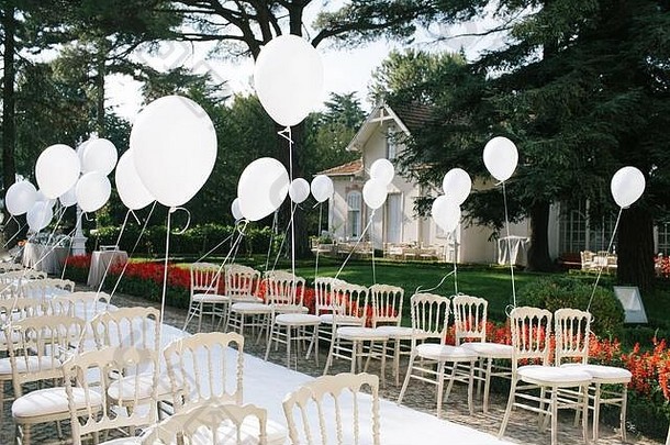 婚礼区域椅子气球