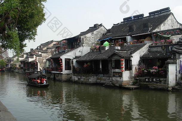传统的中国人房子船西塘水小镇浙江省中国