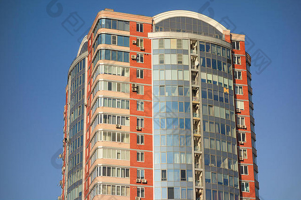 摩天大楼平块建筑清晰的蓝色的天空背景特写镜头视图现代城市体系结构景观
