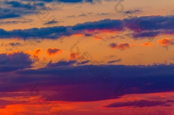 橙色日落天空云美丽的自然背景