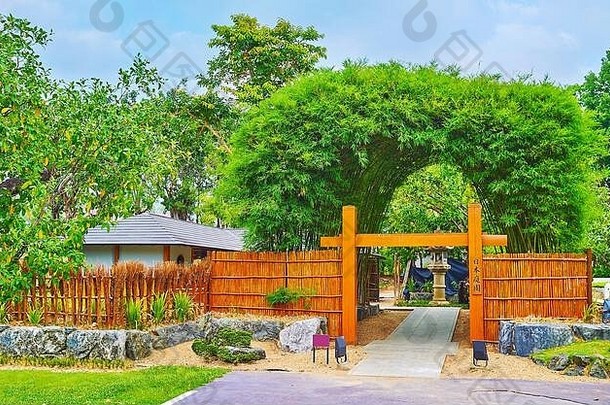木门日本花园登记翻译日本花园竹子栅栏郁郁葱葱的竹子拱背景拉贾普鲁克公园