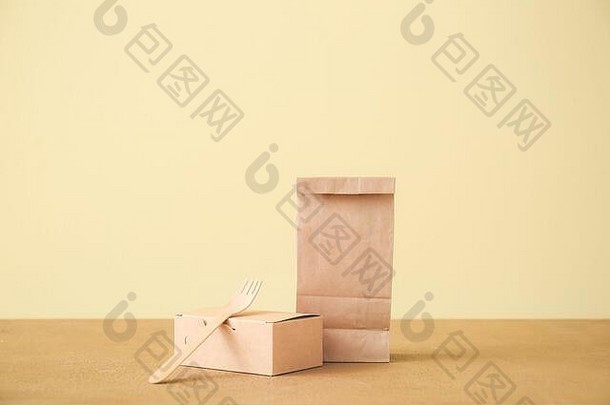 纸袋盒子食物叉表格