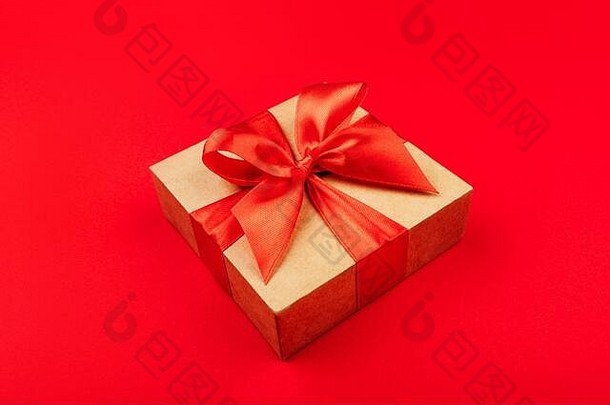 纸板礼物盒子弓红色的背景