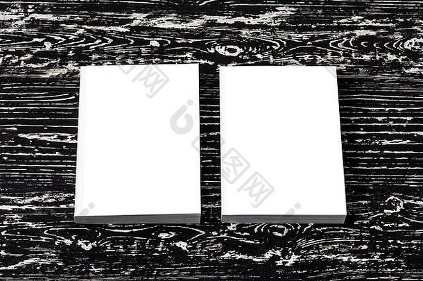 白色书黑色的木表格摘要背景设计艺术程式化的路径模拟复制空间文本