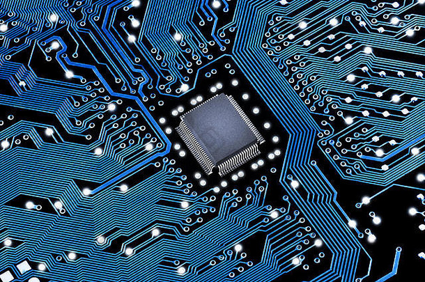 穿着蓝黑色印刷电路板微芯片概念电脑技术