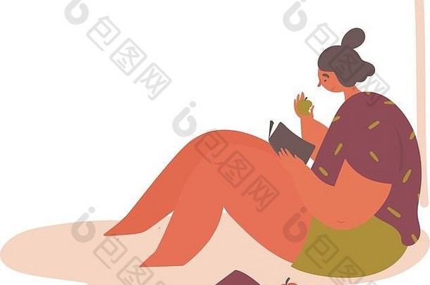 年轻的女人坐在地板上读取书女孩休息吃苹果阅读