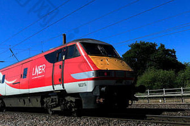 LNER火车伦敦北东部铁路东海岸主要行铁路彼得伯勒剑桥郡英格兰乌克尔纳东