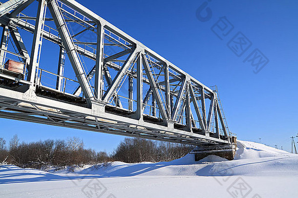 铁路桥冻结河