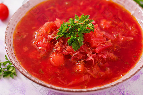 传统的乌克兰俄罗斯蔬菜罗宋汤汤光背景