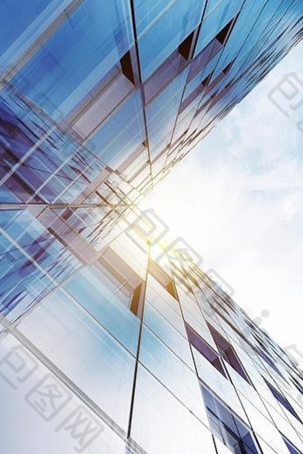 天际线蓝色的天空云反射玻璃建筑直接视图现代金体系结构