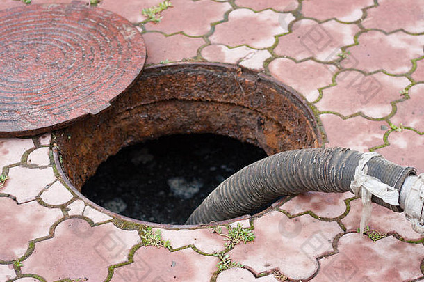 泵污水洞