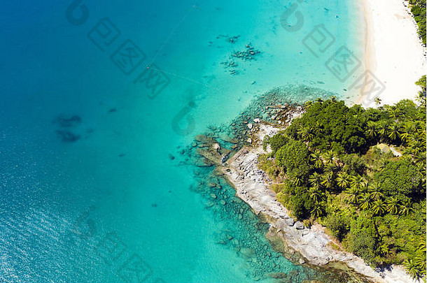 视图惊人的空中视图热带海岸白色海滩沐浴绿松石清晰的海普吉岛泰国
