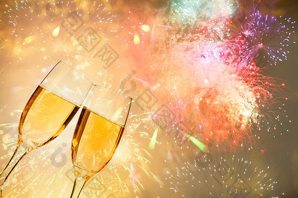 眼镜香槟烟花假期灯庆祝一年