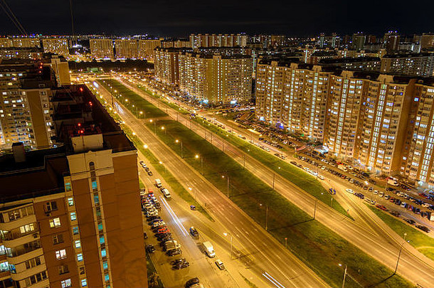 视图柳贝城市晚上莫斯科州俄罗斯