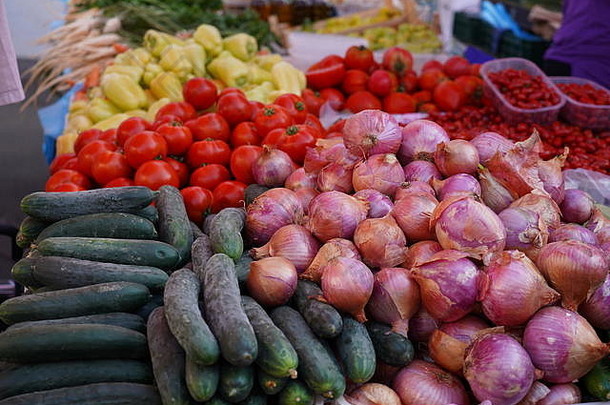 新鲜的蔬菜当地的食物市场萨格勒布