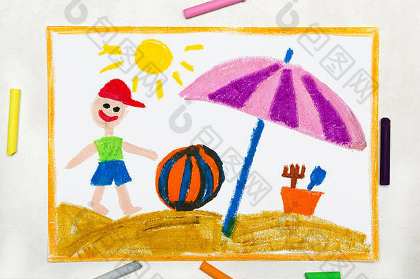 色彩斑斓的画海滩假期微笑男孩色彩斑斓的球太阳伞
