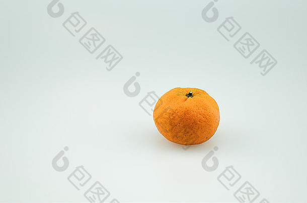 普通话橙色孤立的白色背景
