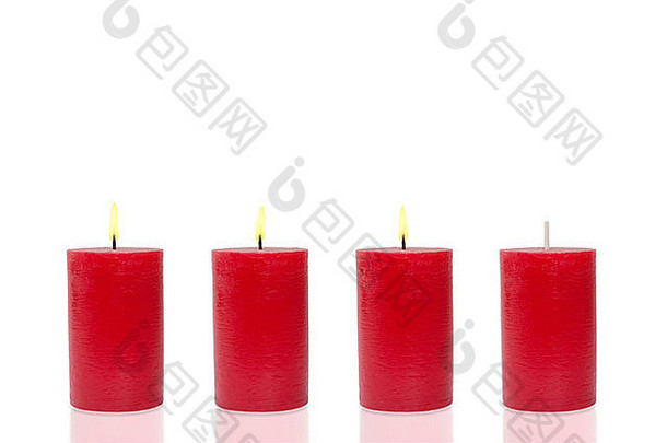 红色的蜡烛白色背景燃烧