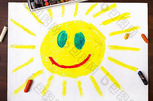 色彩斑斓的画太阳快乐脸