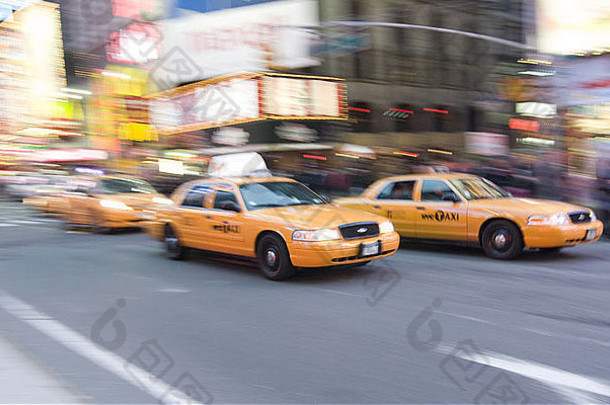 纽约城市的黄色的出租车运动
