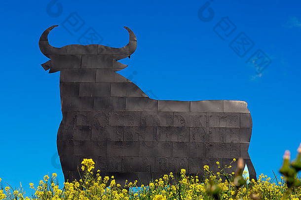 牛轮廓典型的广告西班牙语雪利酒奥斯本马拉加安达卢西亚西班牙
