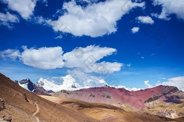 视图冰川彩虹山秘鲁秘鲁安第斯山脉