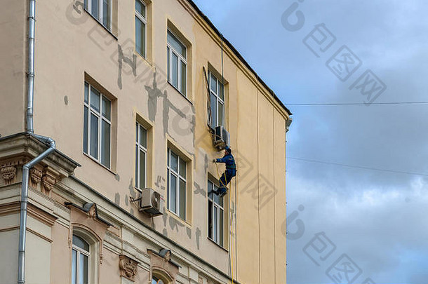 莫斯科10月工作画家登山者绘画住宅建筑