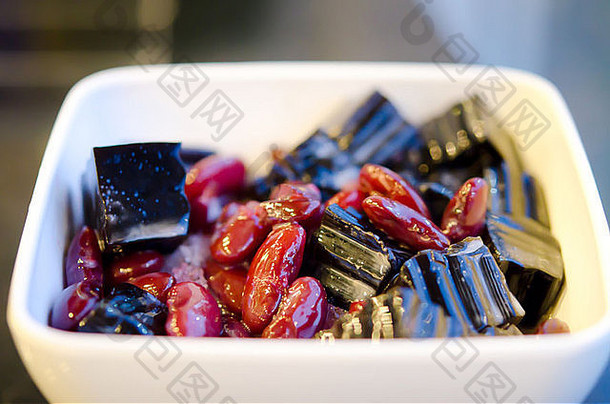 亚洲甜点种类中国人蔬菜果冻黑色的颜色红色的豆
