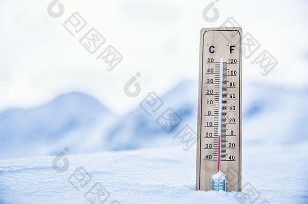 温度计山雪显示温度低温度度摄氏度华氏温度