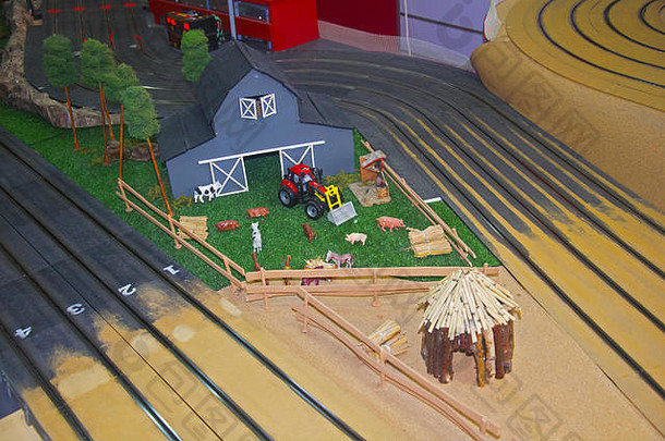 小灰色玩具housestock红色的拖拉机木精品左视图