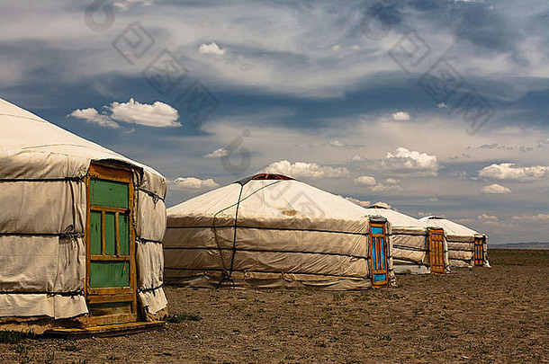 传统的帐篷房屋游牧民族被称为蒙古包色彩斑斓的门排行戈壁沙漠蒙古